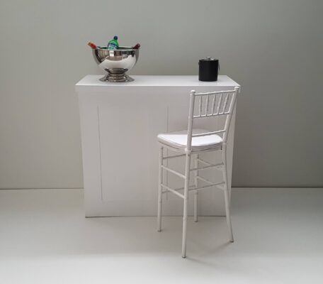 Ξύλινο έπιπλο μπαρ