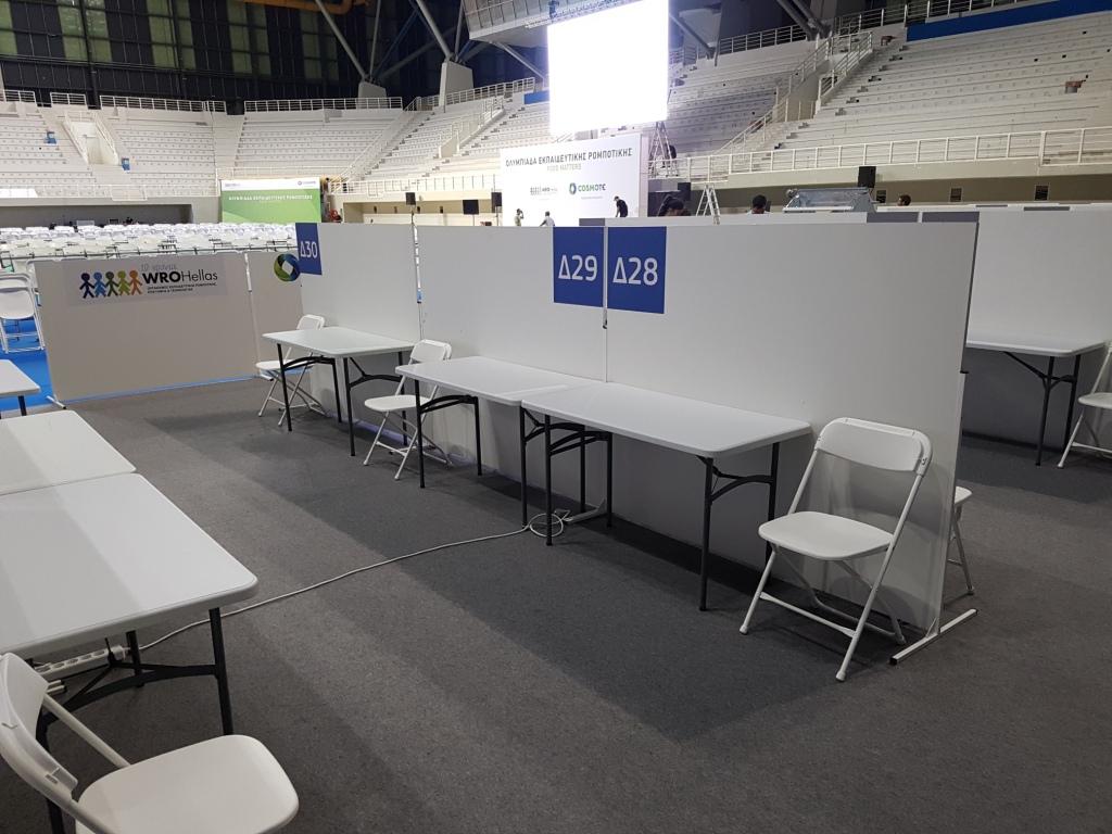 Τραπέζι-με-πλαστική-επιφάνεια-120Χ60